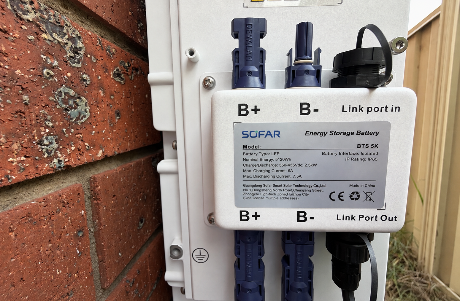 SOFAR BTS 5K module with labelled B positive, B negative, communication link ports and an earth symbol.